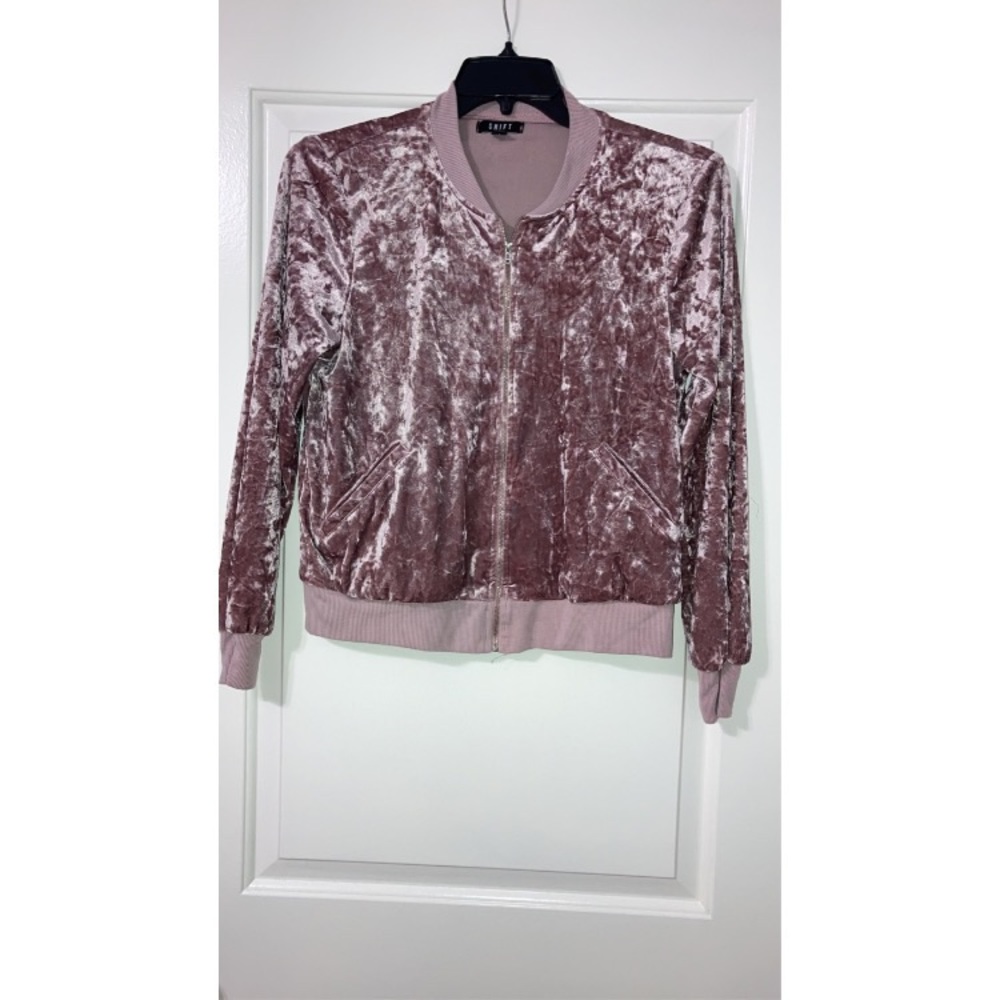 Light pink jacket 💕